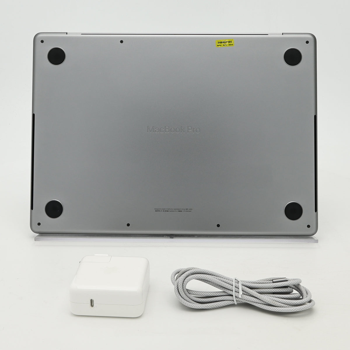 95新 Apple MacBook Pro 23年 14寸 M3（8+10核） 8G RAM 512G SSD 深空灰色