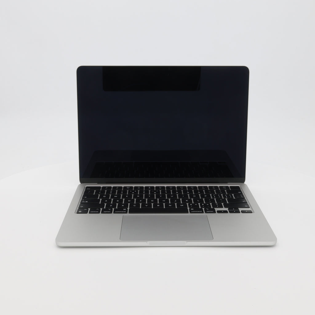 95新 Apple MacBook Air 22年 13寸 M2（8+10核） 8G RAM 512G SSD 銀色