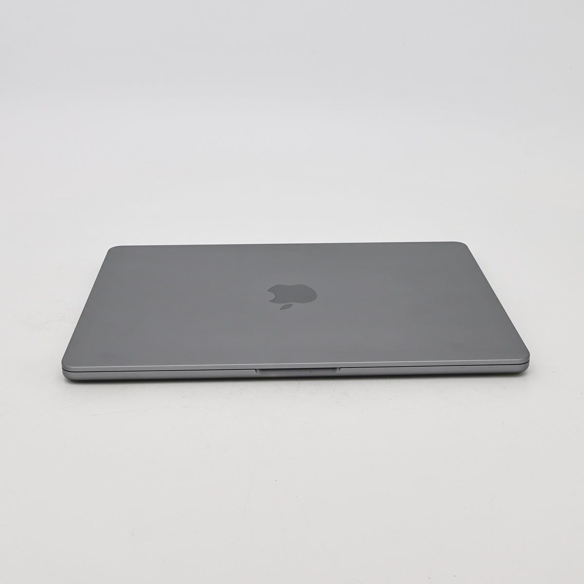 95新 Apple MacBook Air 22年 13寸 M2（8+8核） 8G RAM 256G SSD 深空灰色