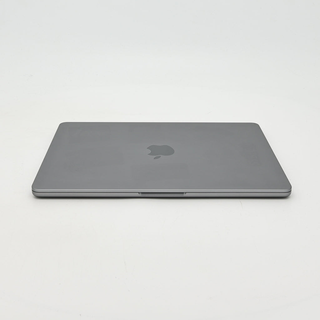 95新 Apple MacBook Air 22年 13寸 M2（8+8核） 8G RAM 256G SSD 深空灰色