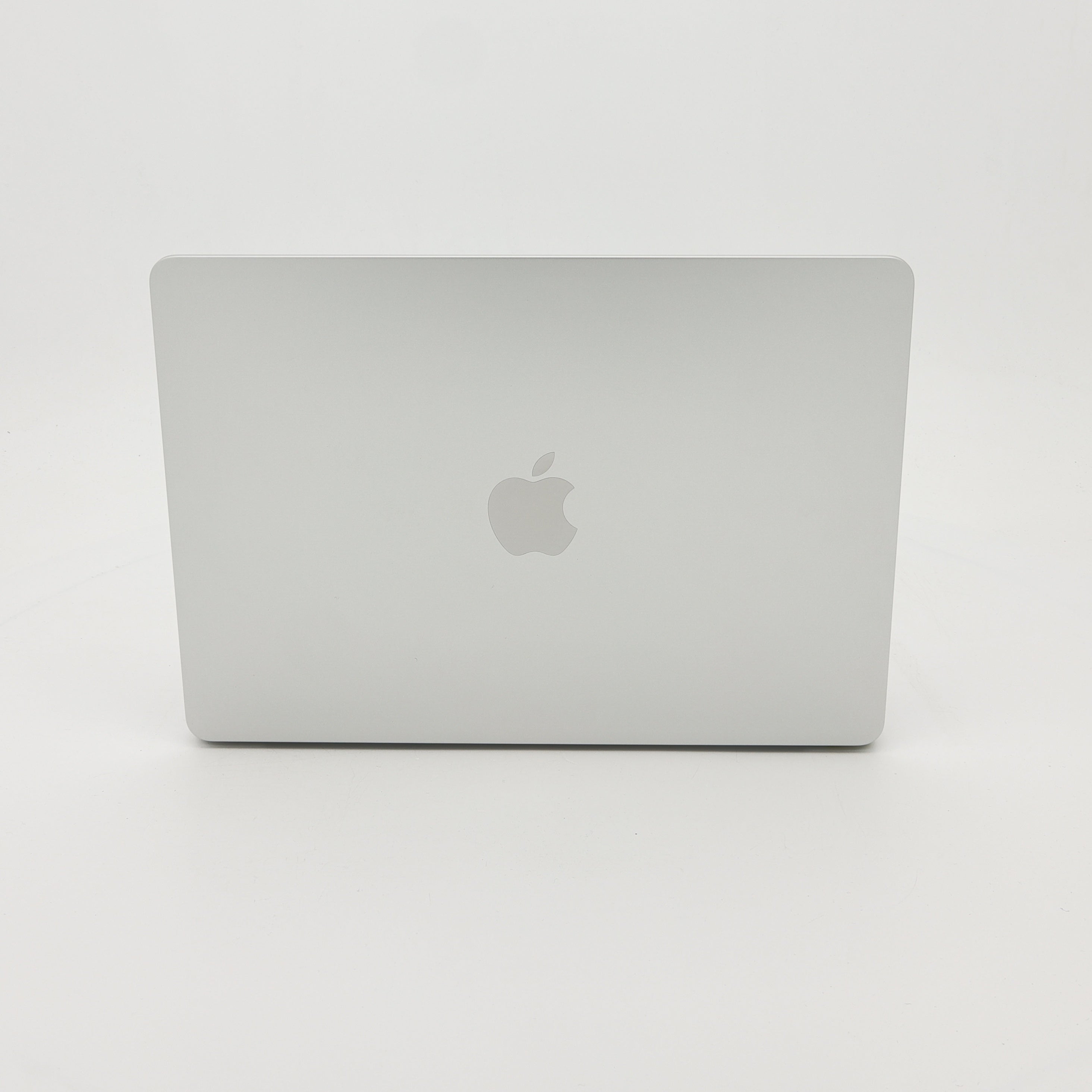 95新 Apple MacBook Air 22年 13寸 M2（8+10核） 8G RAM 512G SSD 銀色