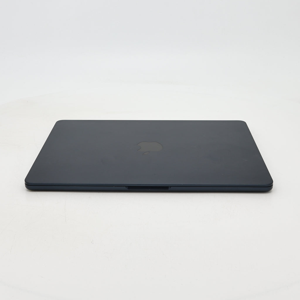 95新 Apple MacBook Air 22年 13寸 M2（8+8核） 8G RAM 256G SSD 午夜色