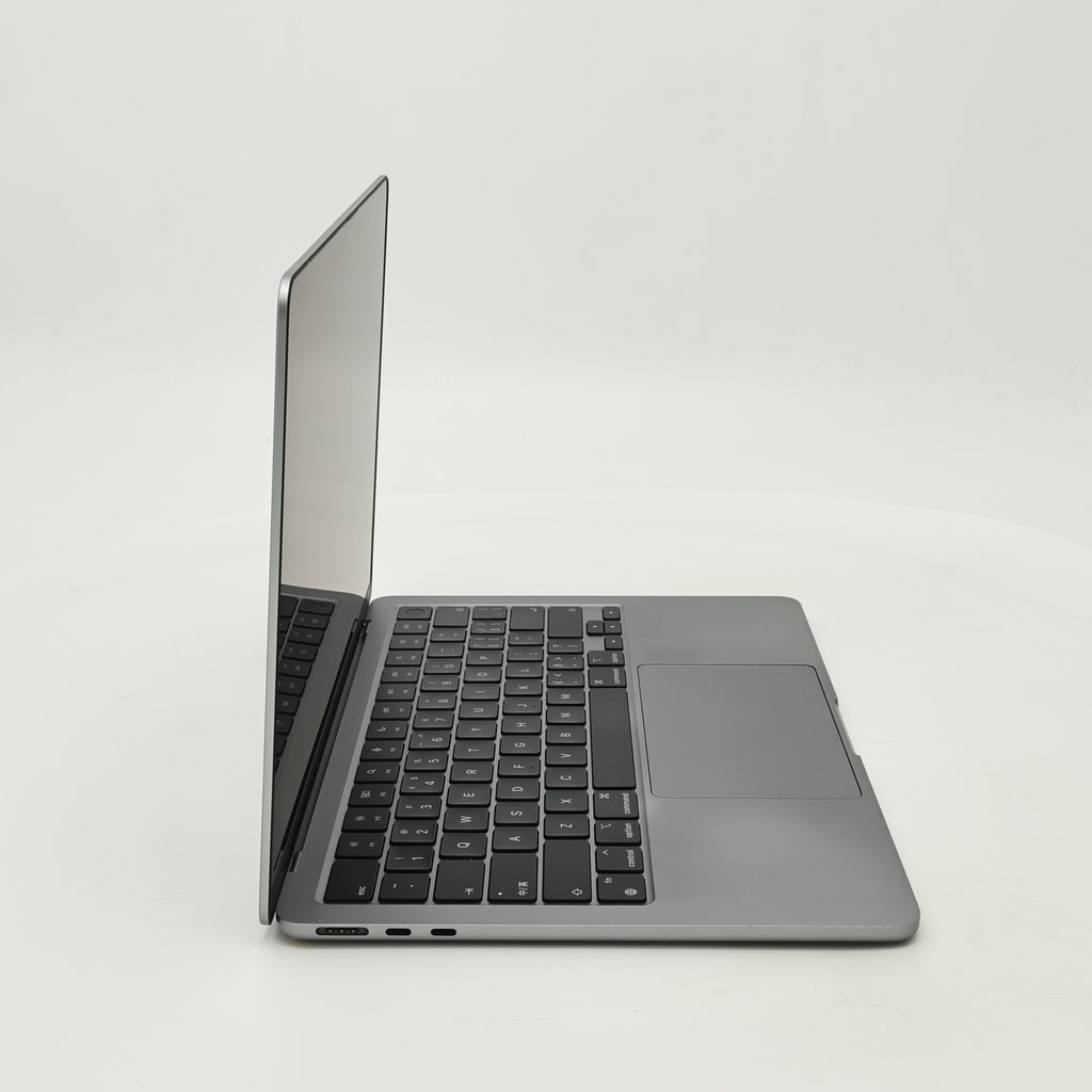 95新 Apple MacBook Air 22年 13寸 M2（8+8核） 8G RAM 256G SSD 深空灰色