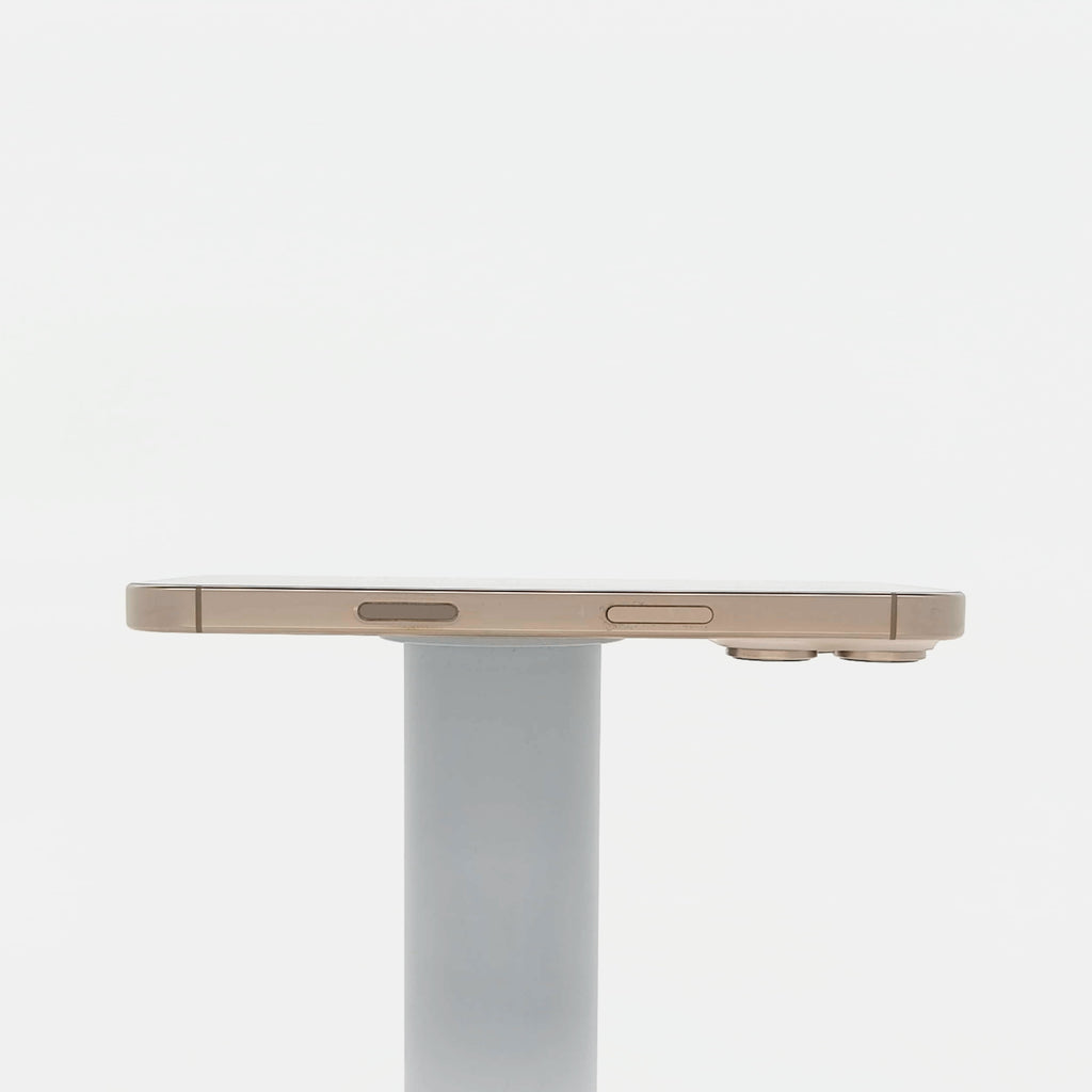 95新 Apple iPhone 16 Pro 256G 沙漠色鈦金屬 中國大陸版