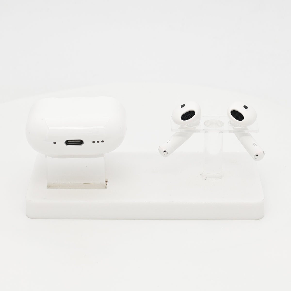99新 Apple AirPods 4 (支持主動降噪) 白色