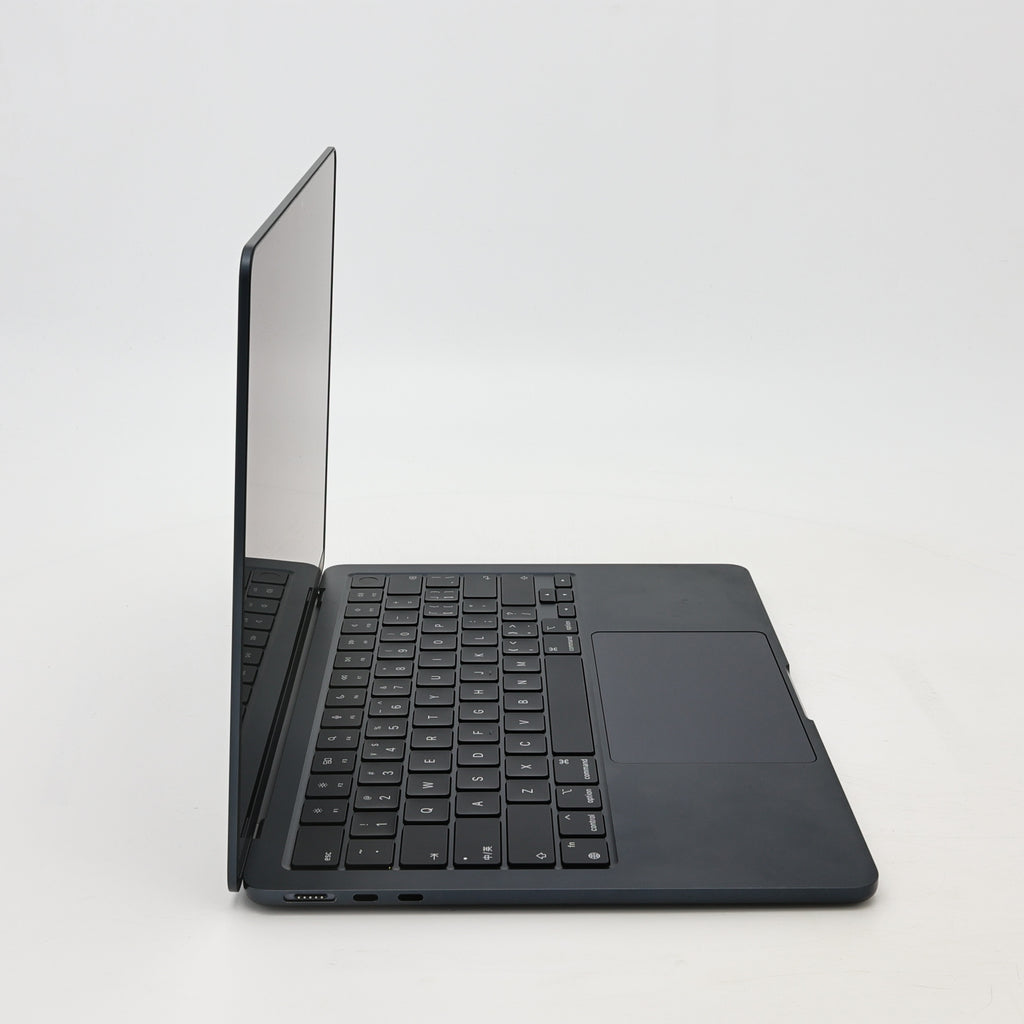 95新 Apple MacBook Air 22年 13寸 M2（8+8核） 8G RAM 512G SSD 午夜色