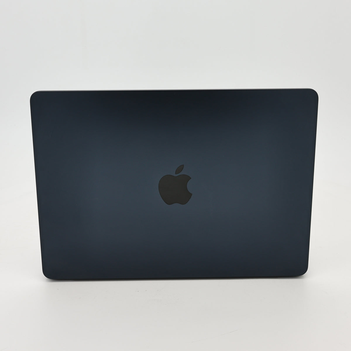 99新 Apple MacBook Air 22年 13寸 M2（8+8核） 16G RAM 256G SSD 午夜色