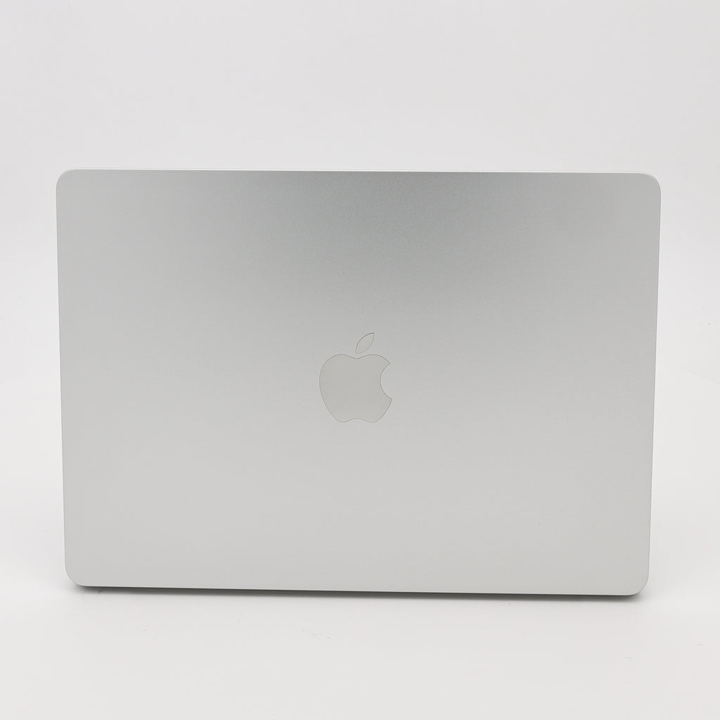 95新 Apple MacBook Air 22年 13寸 M2（8+8核） 8G RAM 256G SSD 銀色