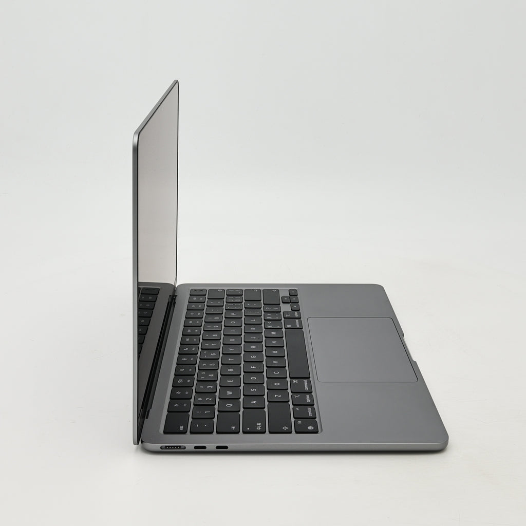 95新 Apple MacBook Air 22年 13寸 M2（8+8核） 16G RAM 256G SSD 深空灰色