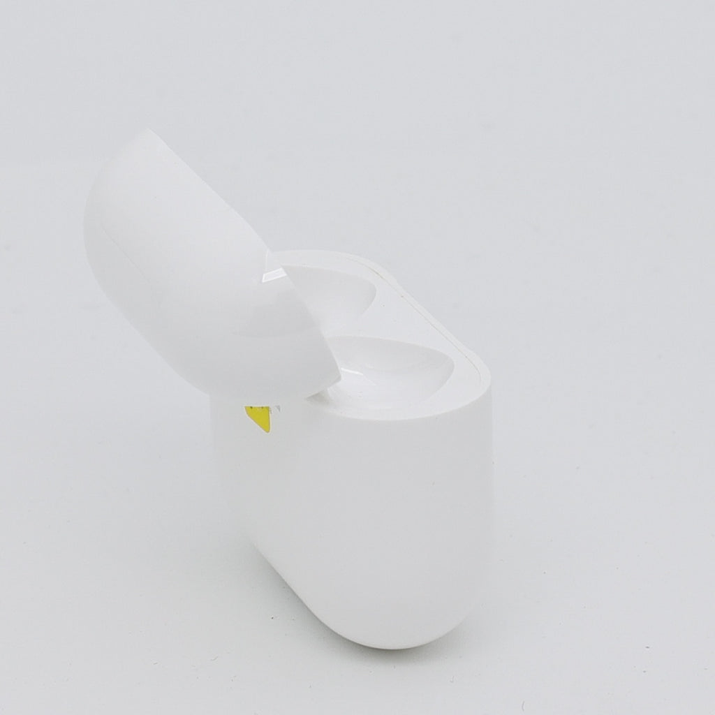 99新 Apple AirPods 4 (不支持主动降噪) 充电仓 白色