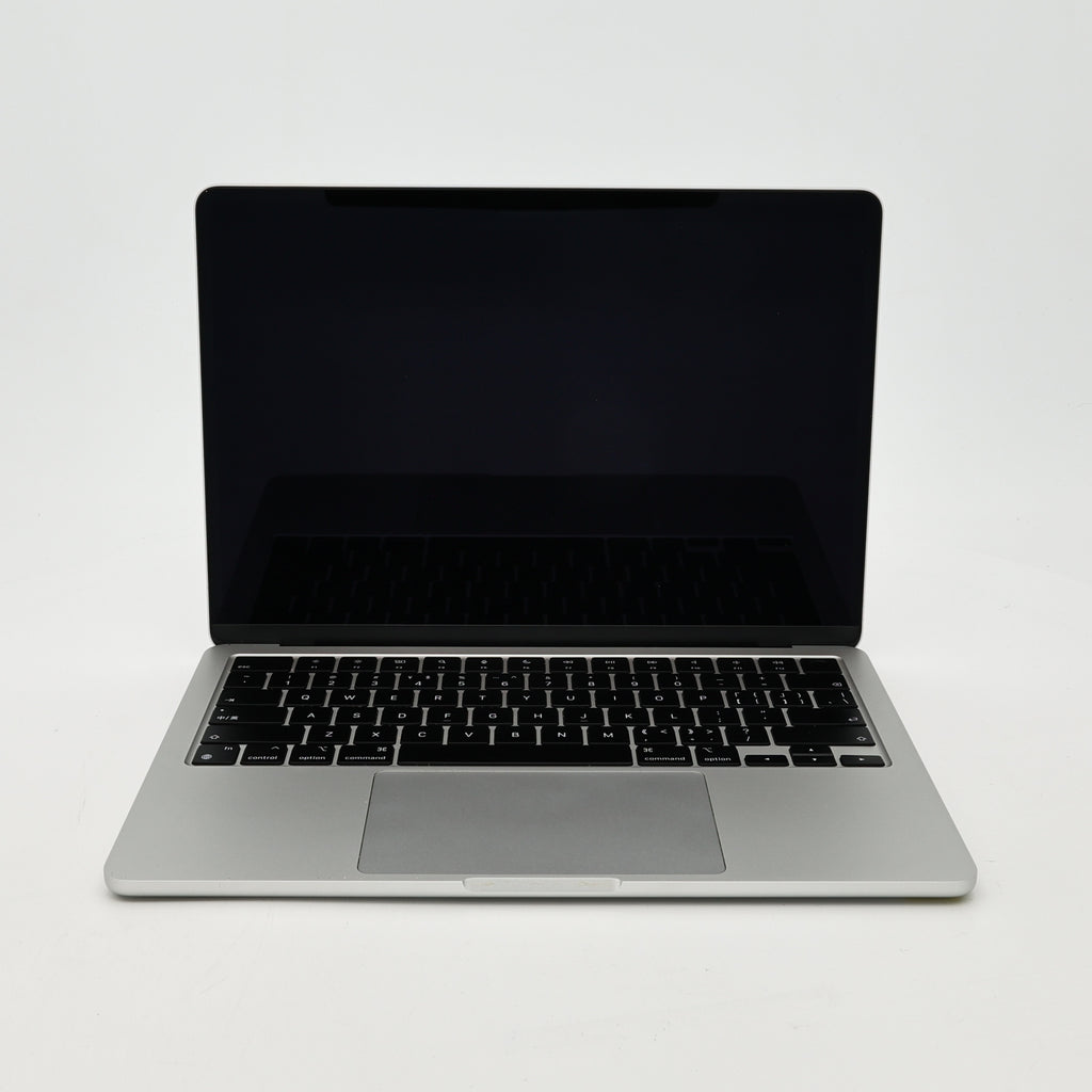 95新 Apple MacBook Air 22年 13寸 M2（8+8核） 16G RAM 256G SSD 銀色