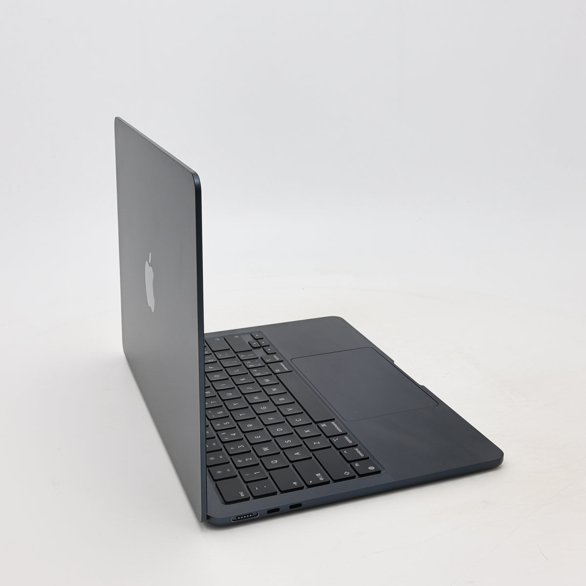 95新 Apple MacBook Air 24年 13寸 M3（8+8核） 8G RAM 256G SSD 午夜色
