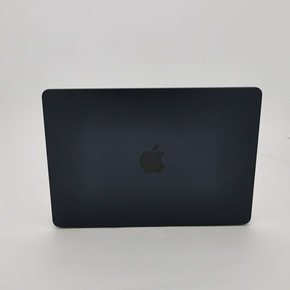 95新 Apple MacBook Air 22年 13寸 M2（8+8核） 8G RAM 256G SSD 午夜色