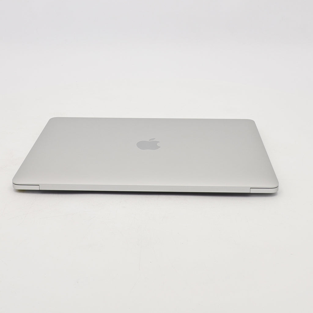 95新 Apple MacBook Pro 22年 13寸 M2（8+10核） 8G RAM 512G SSD 銀色