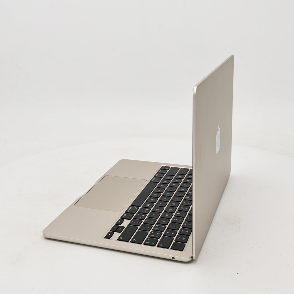 95新 Apple MacBook Air 22年 13寸 M2（8+10核） 16G RAM 256G SSD 星光色