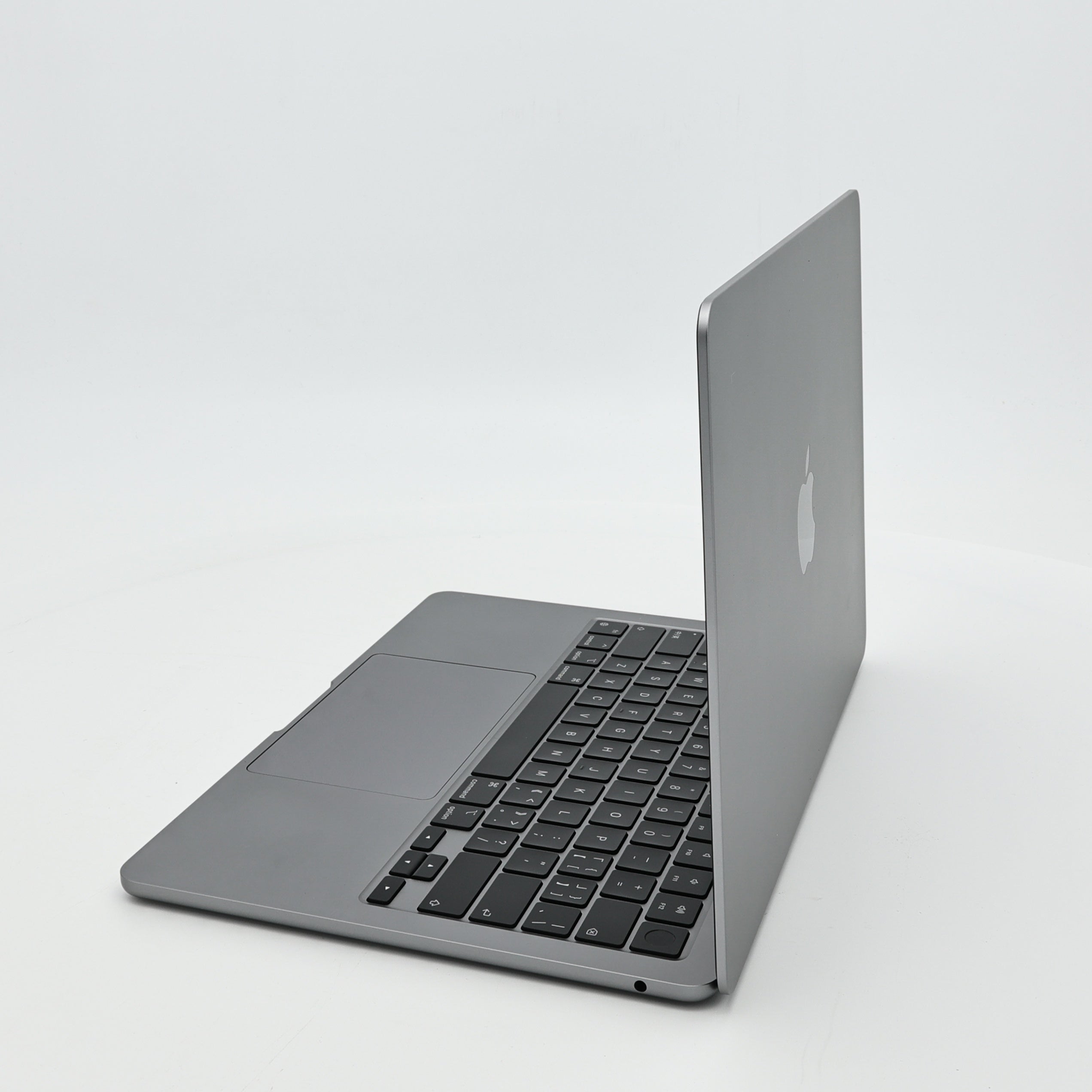 95新 Apple MacBook Air 24年 13寸 M3（8+8核） 8G RAM 256G SSD 深空灰色