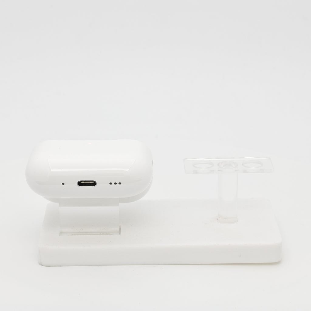 99新 Apple AirPods Pro 3 充電倉 白色