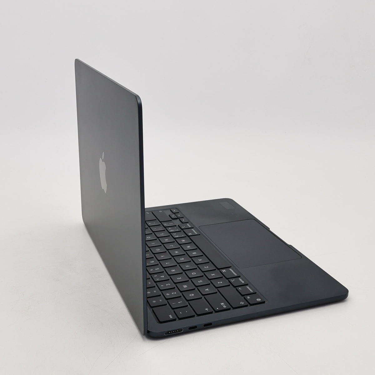 95新 Apple MacBook Air 24年 13寸 M3（8+8核） 8G RAM 256G SSD 午夜色