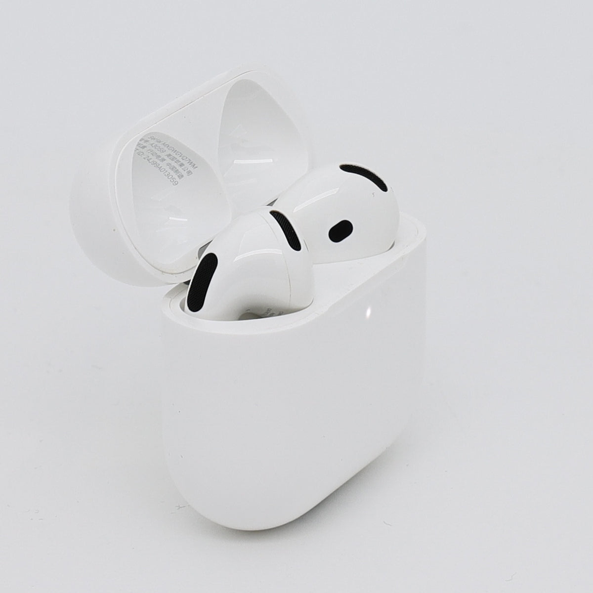 99新 Apple AirPods 4 (支持主動降噪) 白色
