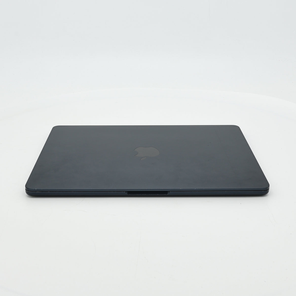 95新 Apple MacBook Air 22年 13寸 M2（8+8核） 8G RAM 256G SSD 午夜色