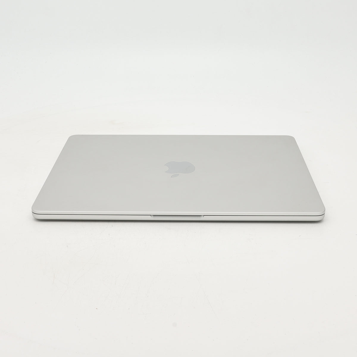 95新 Apple MacBook Air 22年 13寸 M2（8+8核） 8G RAM 256G SSD 銀色
