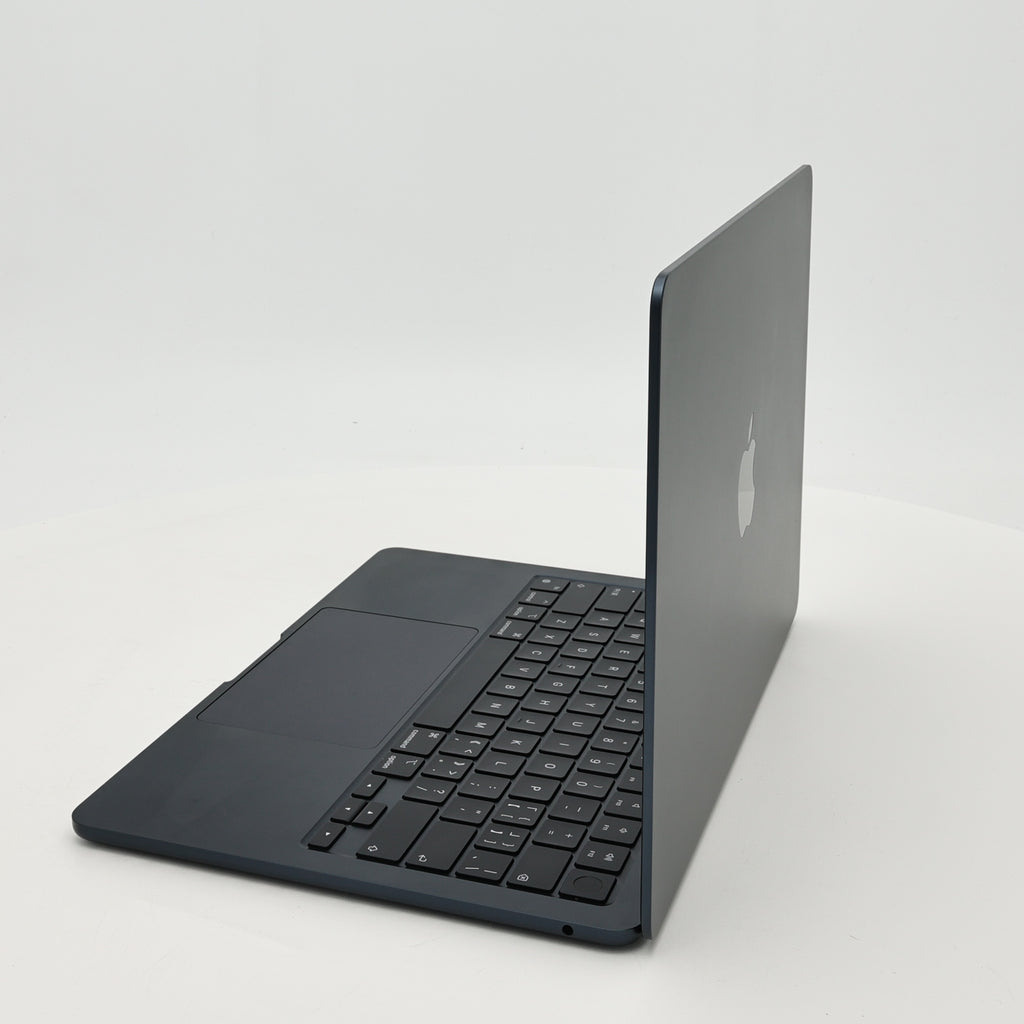 99新 Apple MacBook Air 24年 13寸 M3（8+8核） 8G RAM 256G SSD 午夜色