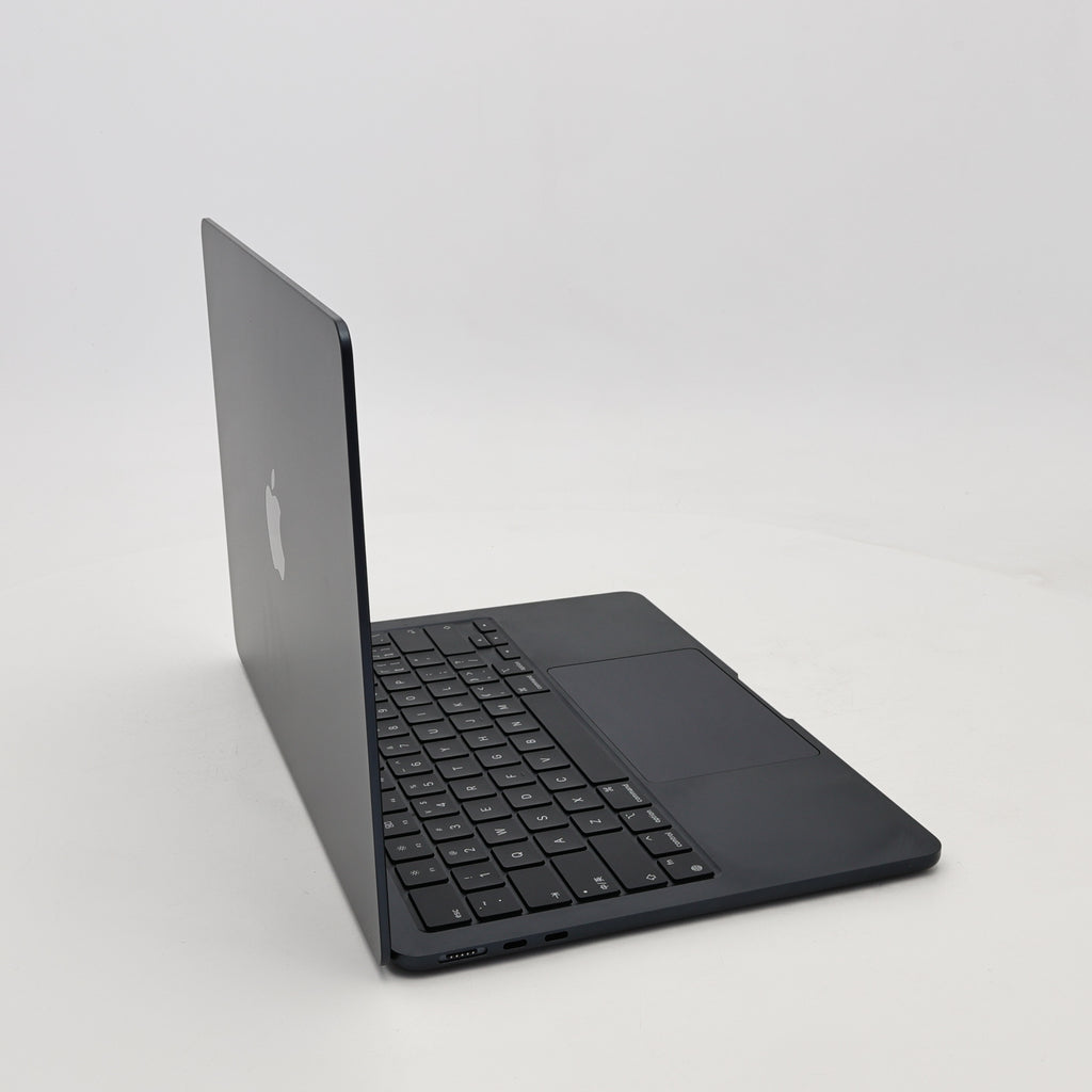 95新 Apple MacBook Air 22年 13寸 M2（8+8核） 8G RAM 256G SSD 午夜色
