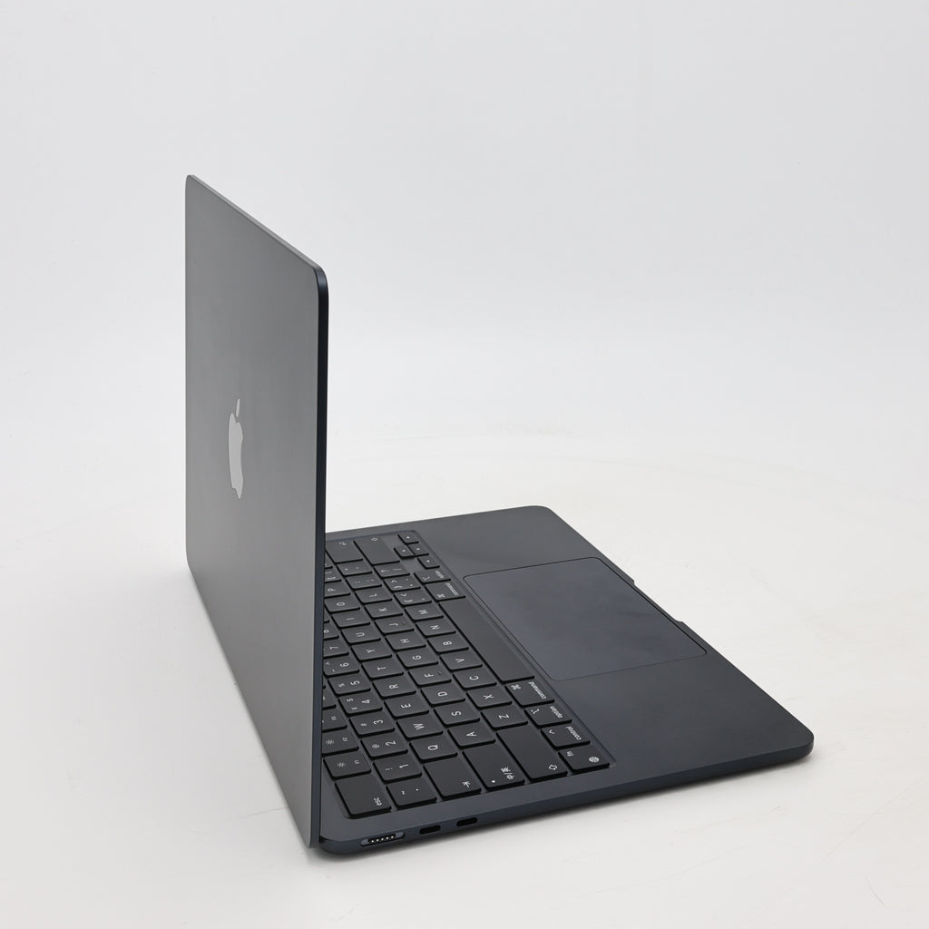 95新 Apple MacBook Air 22年 13寸 M2（8+8核） 8G RAM 256G SSD 午夜色