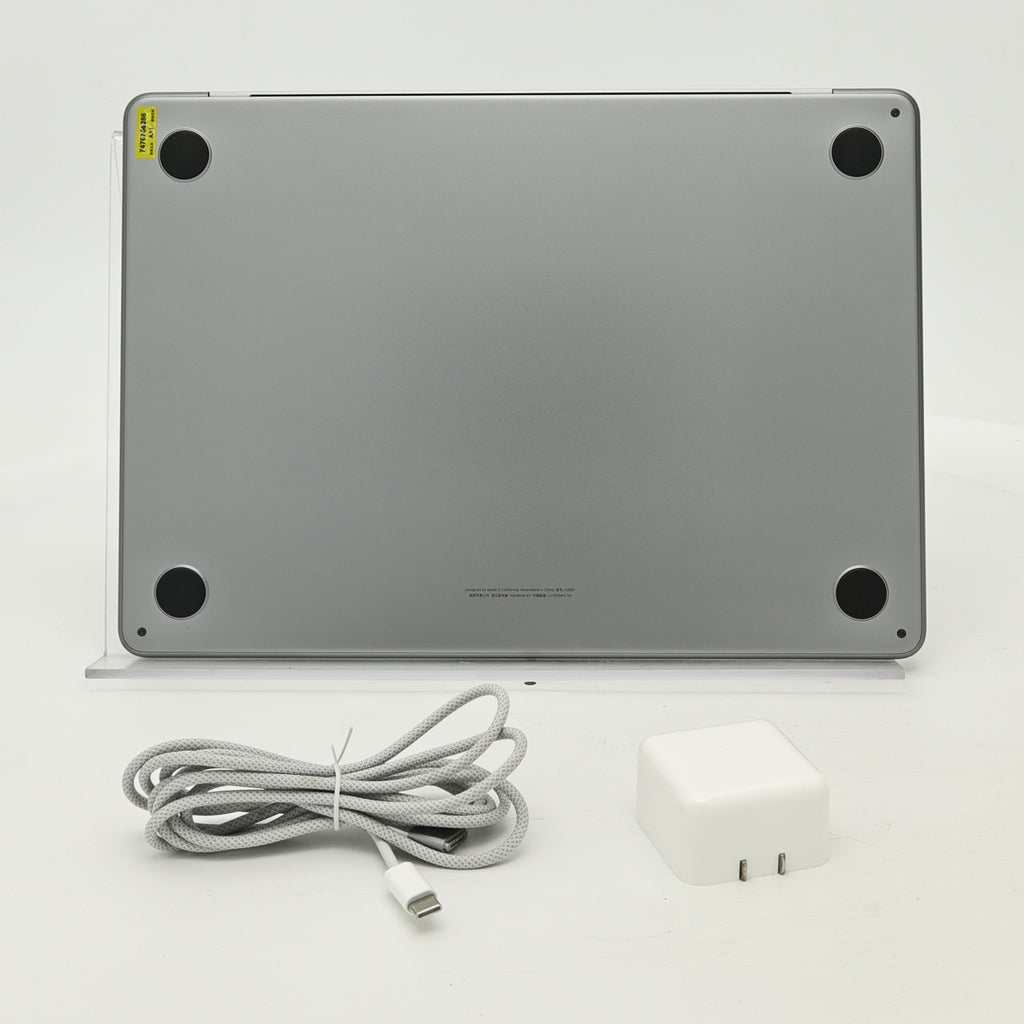99新 Apple MacBook Air 22年 13寸 M2（8+10核） 8G RAM 512G SSD 深空灰色