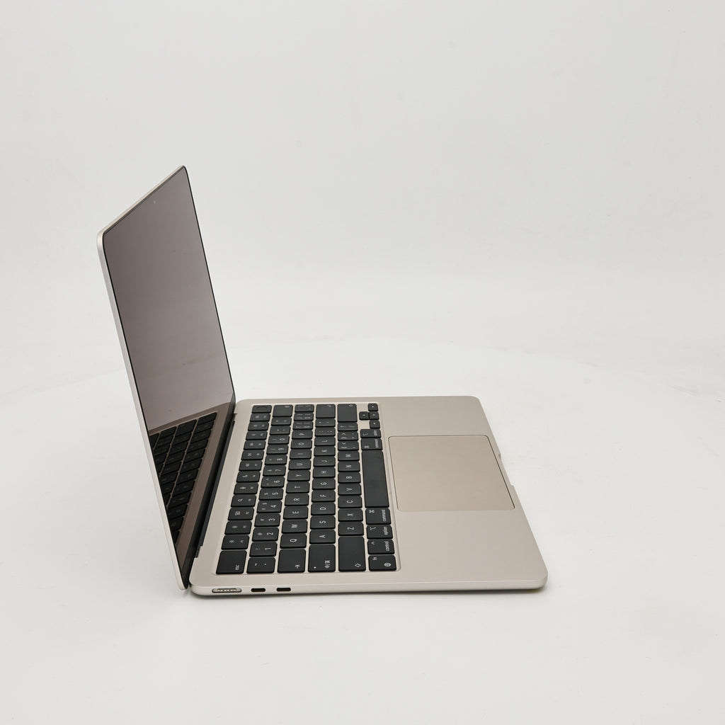 95新 Apple MacBook Air 22年 13寸 M2（8+8核） 8G RAM 256G SSD 星光色