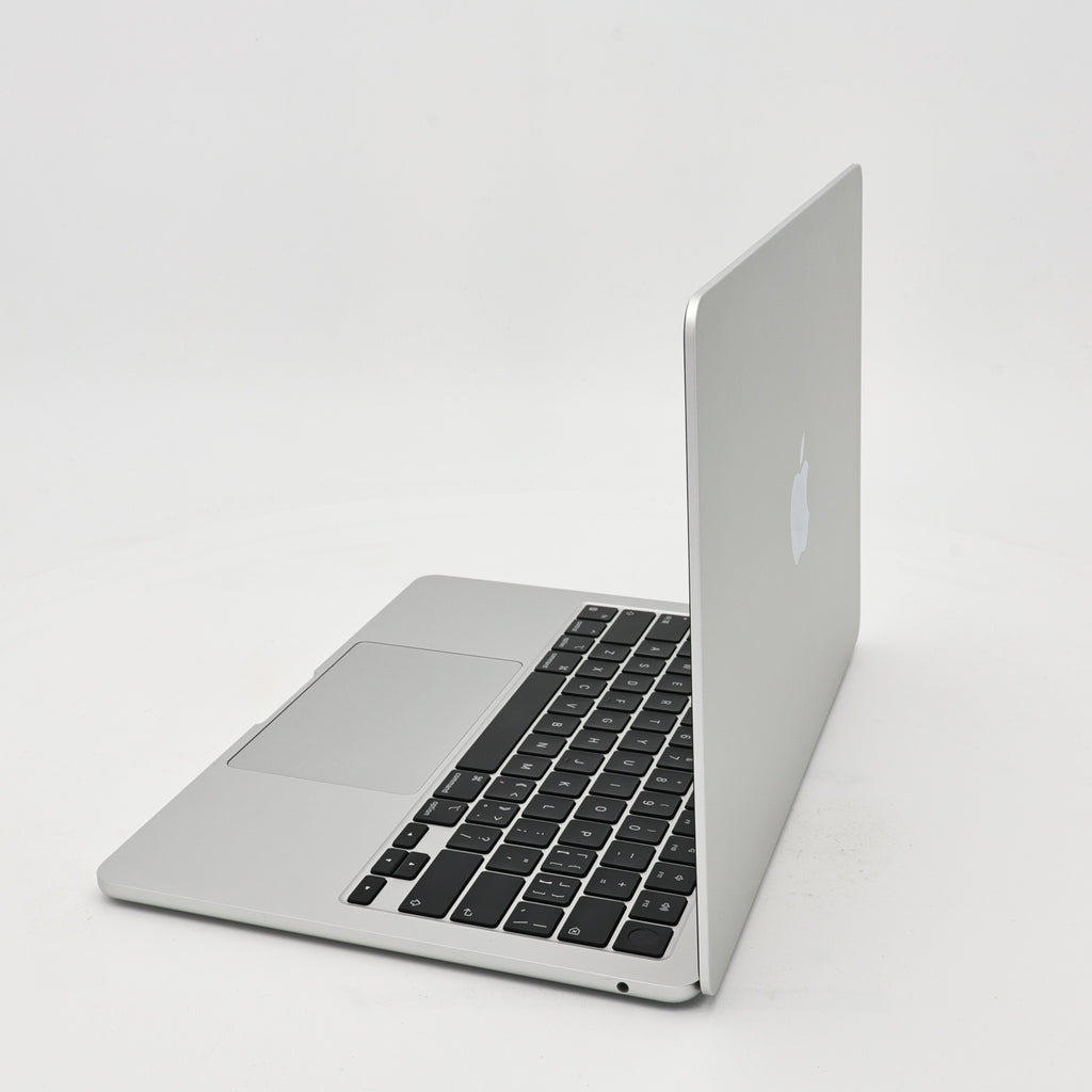 99新 Apple MacBook Air 24年 13寸 M3（8+8核） 8G RAM 256G SSD 銀色