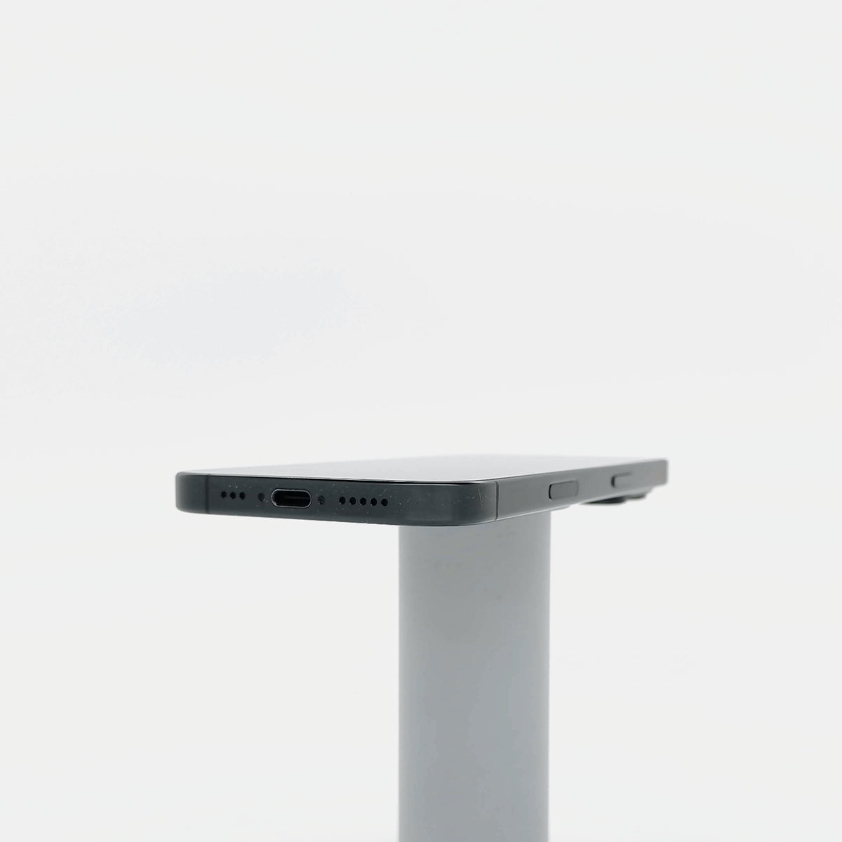 95新 Apple iPhone 16 Pro 128G 黑色鈦金屬 中國大陸版