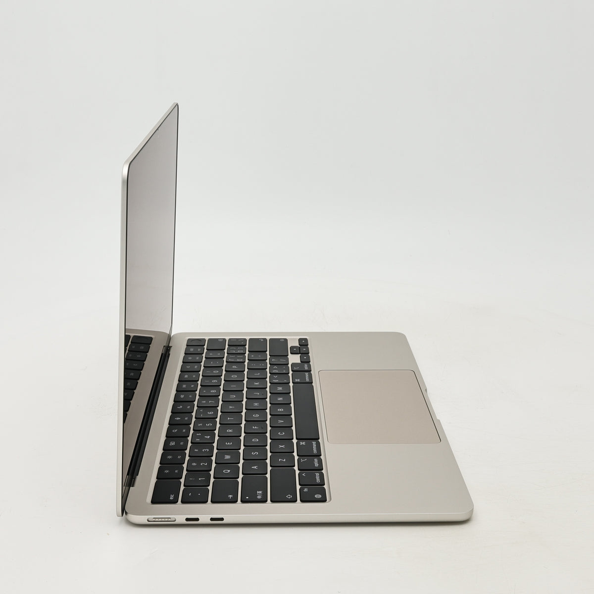 99新 Apple MacBook Air 22年 13寸 M2（8+8核） 16G RAM 256G SSD 星光色