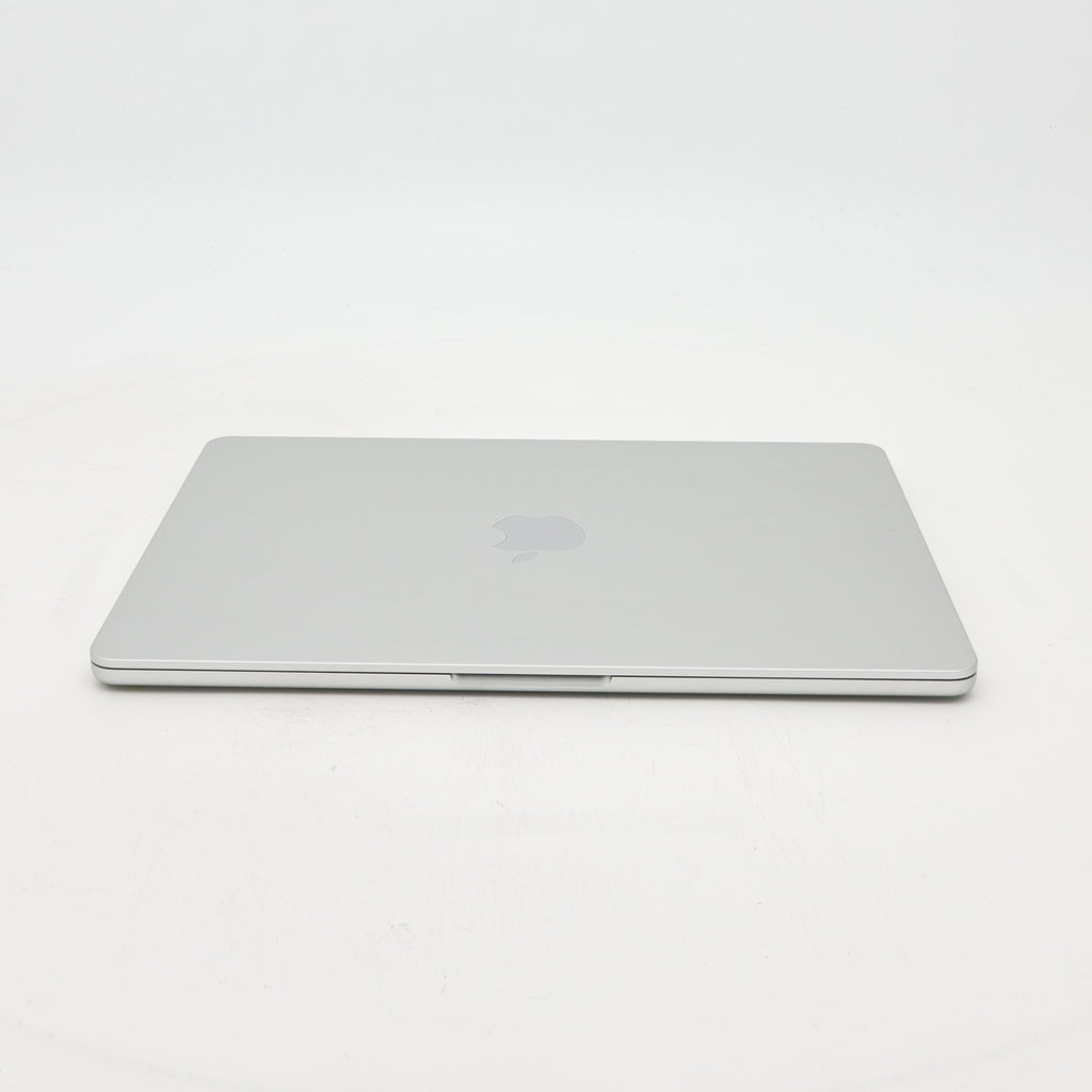 95新 Apple MacBook Air 24年 13寸 M3（8+8核） 8G RAM 256G SSD 銀色