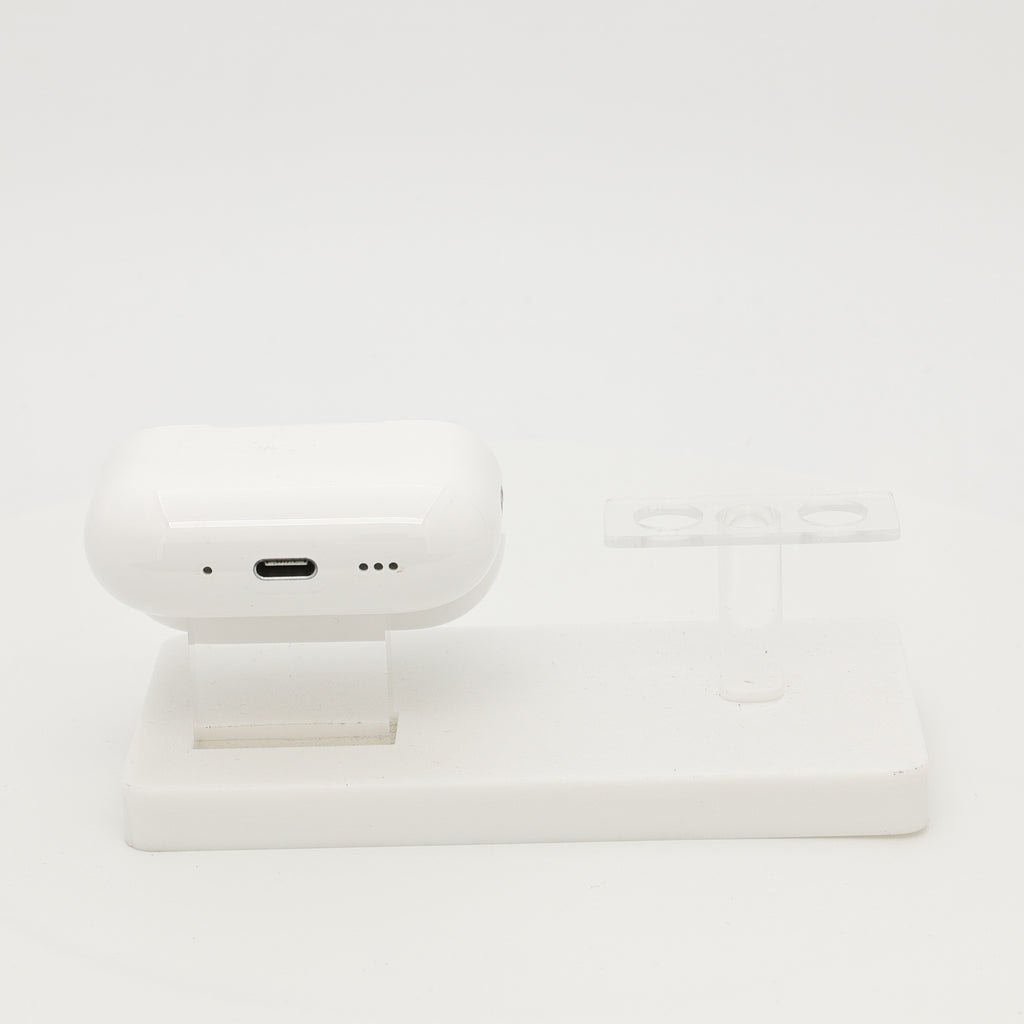 99新 Apple AirPods Pro 3 充电仓 白色