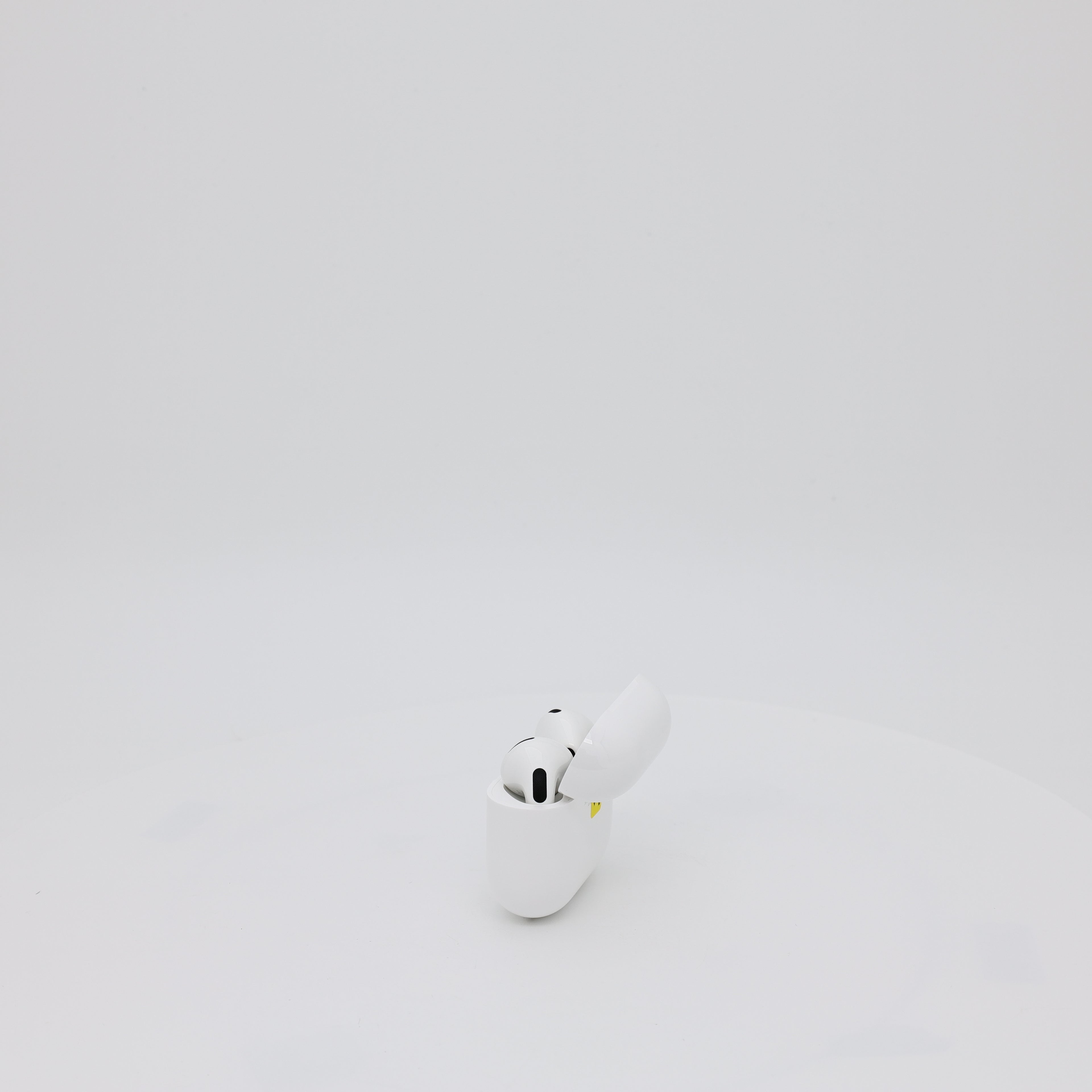 99新 Apple AirPods 4 (支持主动降噪) 白色