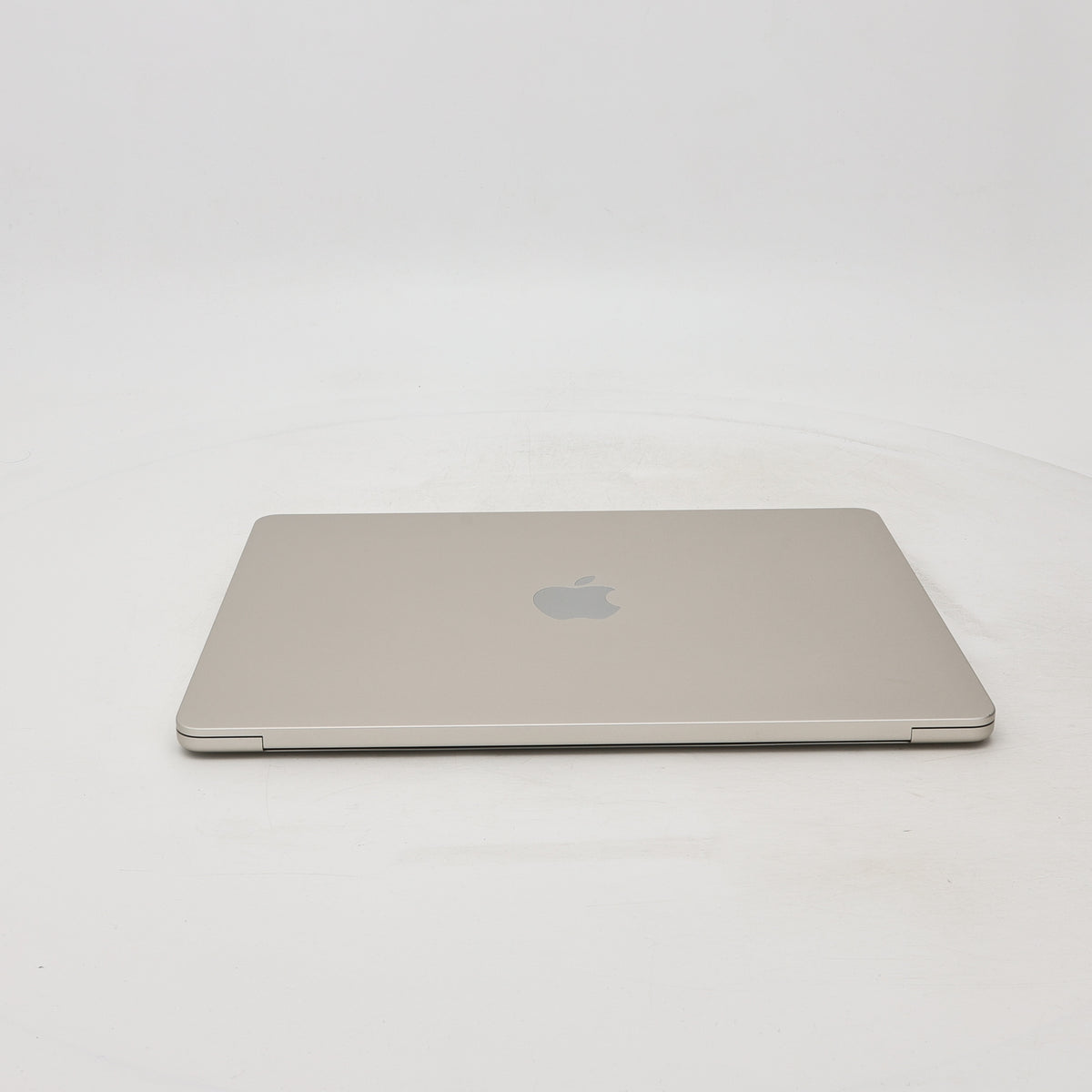 95新 Apple MacBook Air 22年 13寸 M2（8+8核） 8G RAM 256G SSD 星光色