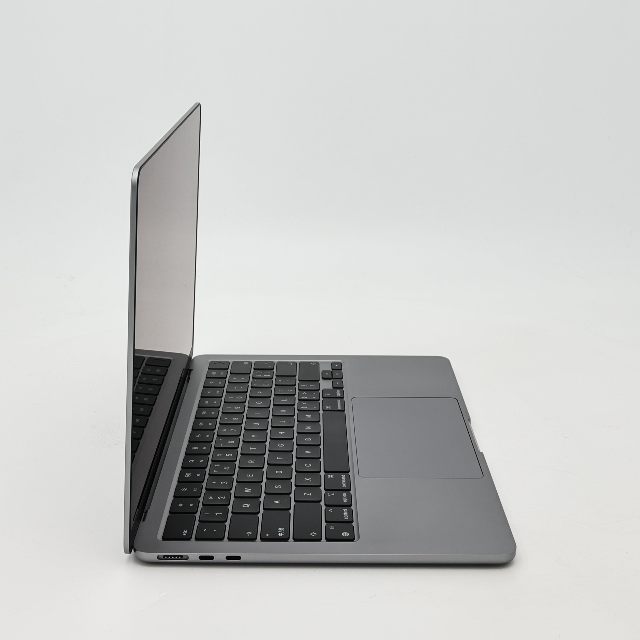 95新 Apple MacBook Air 22年 13寸 M2（8+8核） 8G RAM 256G SSD 深空灰色
