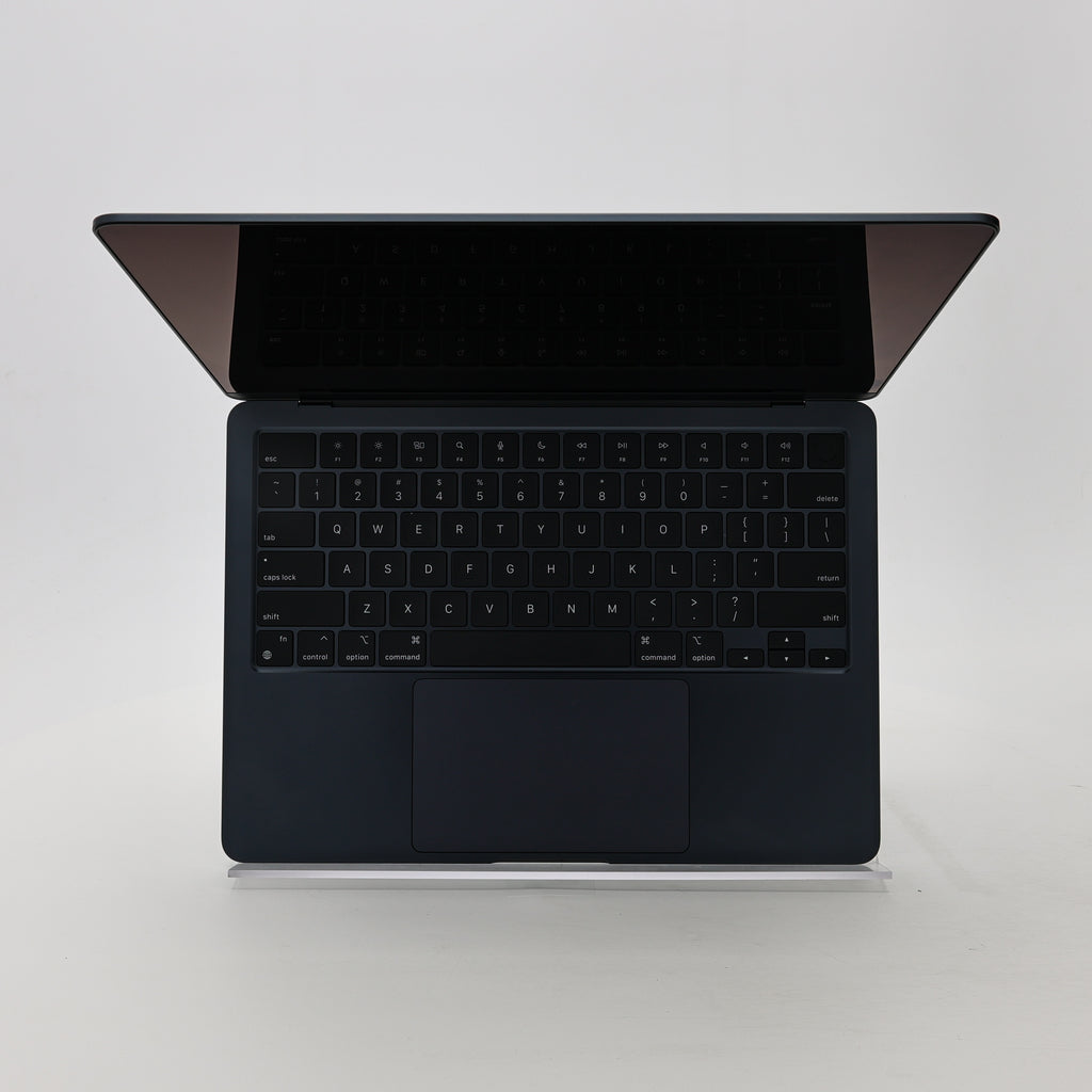 95新 Apple MacBook Air 22年 13寸 M2（8+8核） 8G RAM 256G SSD 午夜色