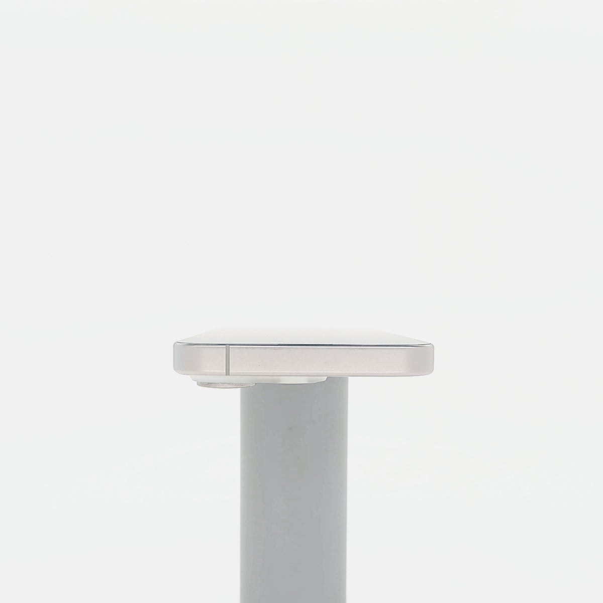 95新 Apple iPhone 15 Pro 128G 白色鈦金屬 中國大陸版