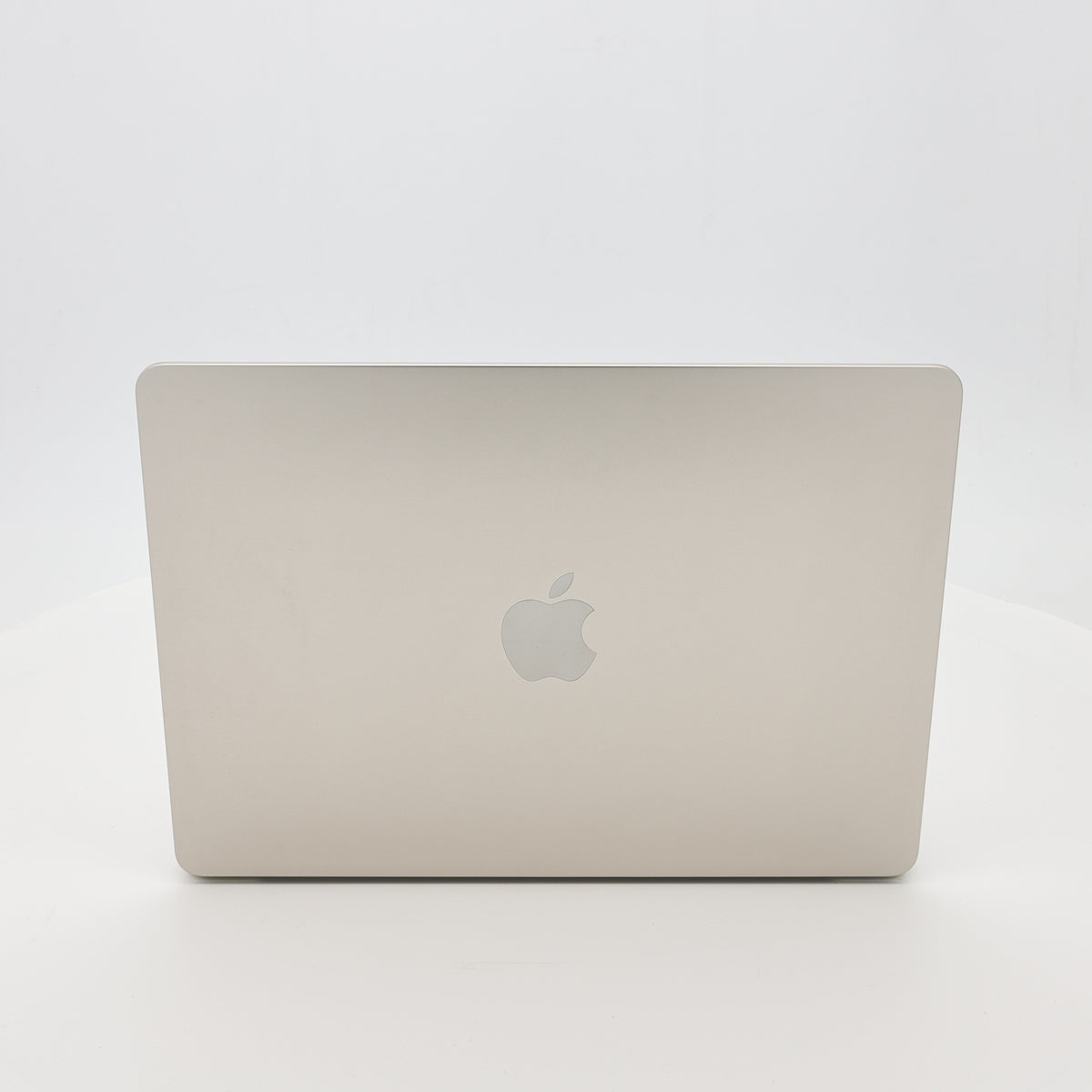 95新 Apple MacBook Air 22年 13寸 M2（8+8核） 8G RAM 256G SSD 星光色