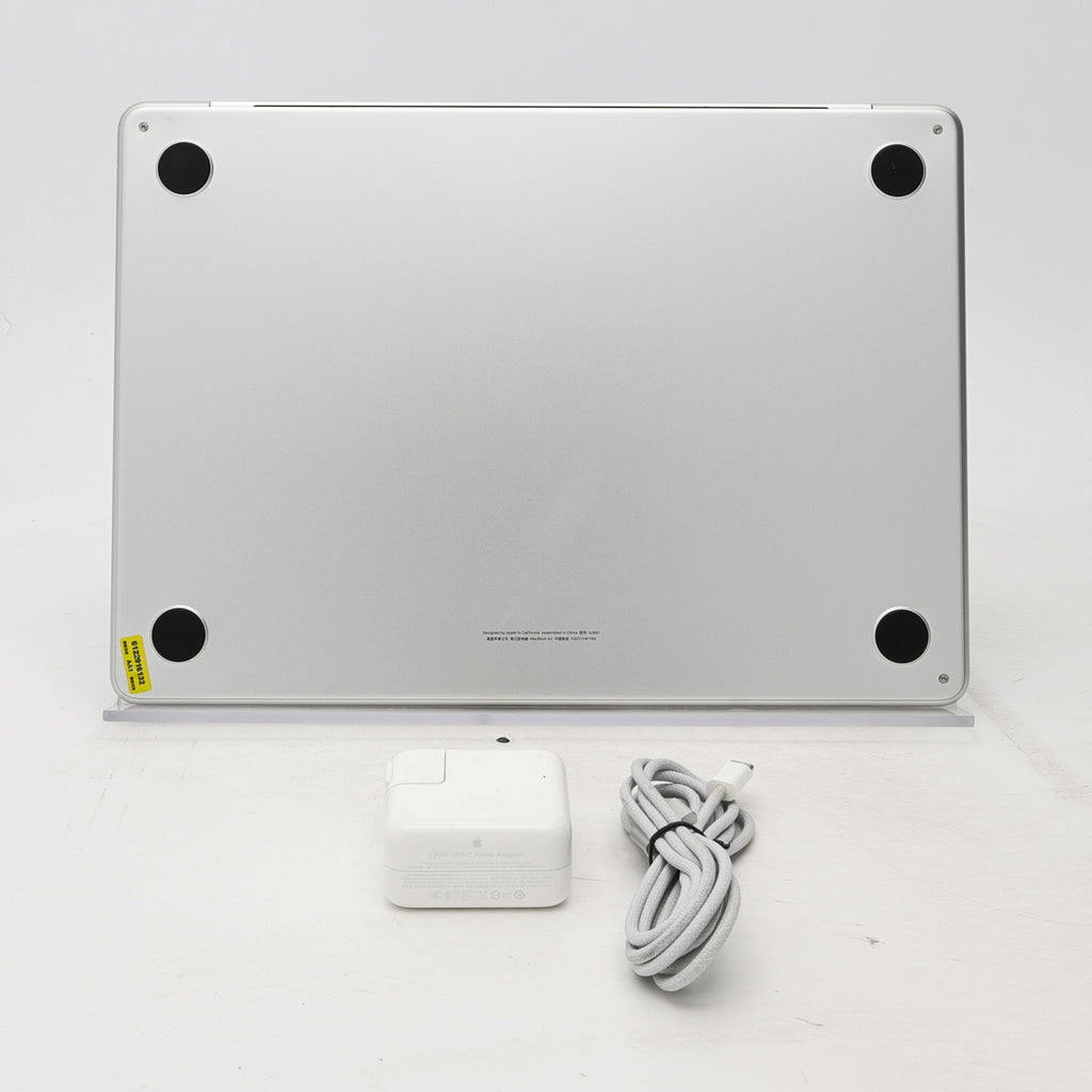 95新 Apple MacBook Air 22年 13寸 M2（8+8核） 8G RAM 512G SSD 銀色