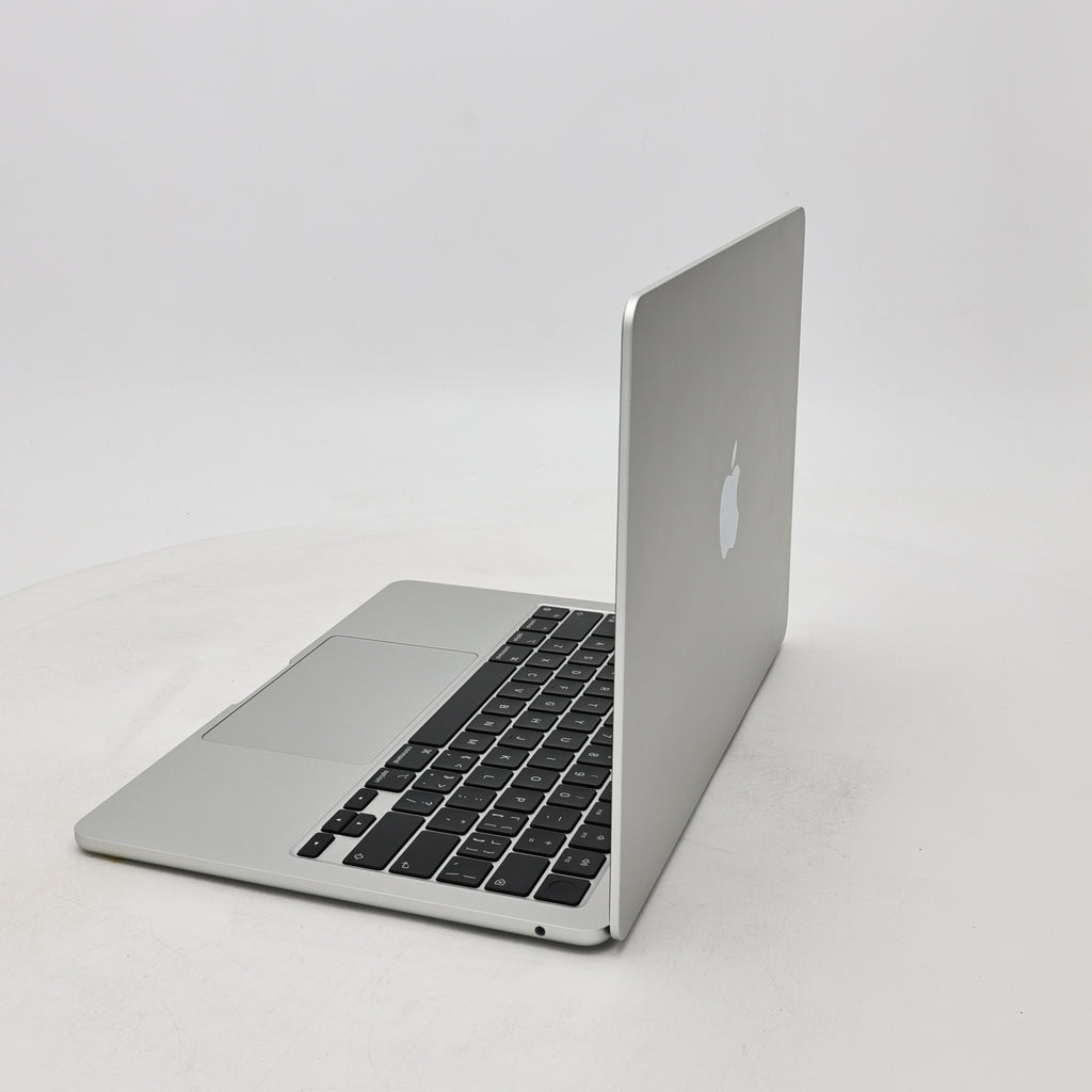 95新 Apple MacBook Air 22年 13寸 M2（8+8核） 8G RAM 256G SSD 銀色