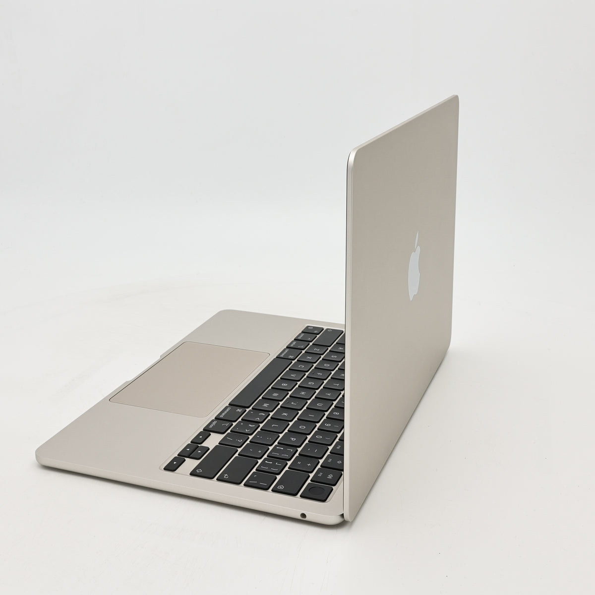 95新 Apple MacBook Air 24年 13寸 M3（8+8核） 8G RAM 256G SSD 星光色
