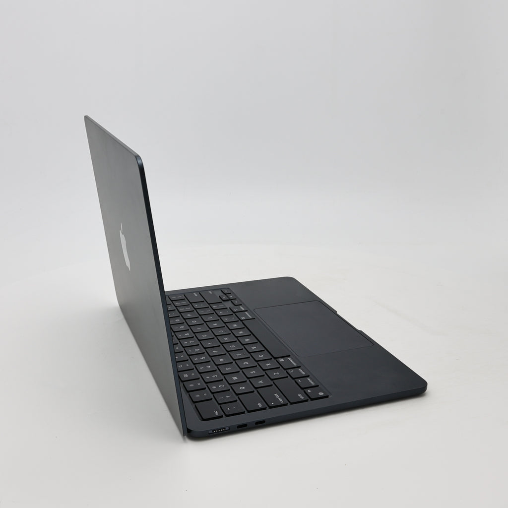 95新 Apple MacBook Air 22年 13寸 M2（8+8核） 8G RAM 256G SSD 午夜色