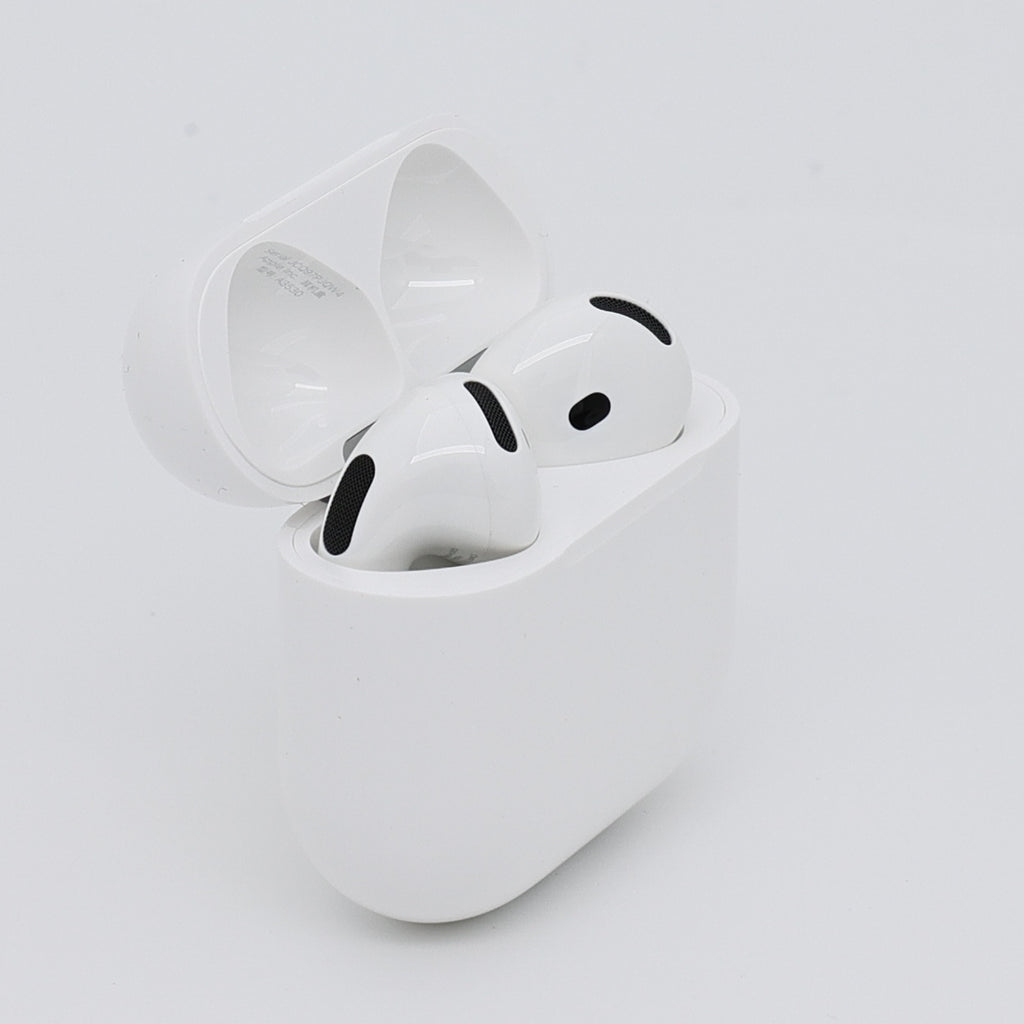 99新 Apple AirPods 5 白色