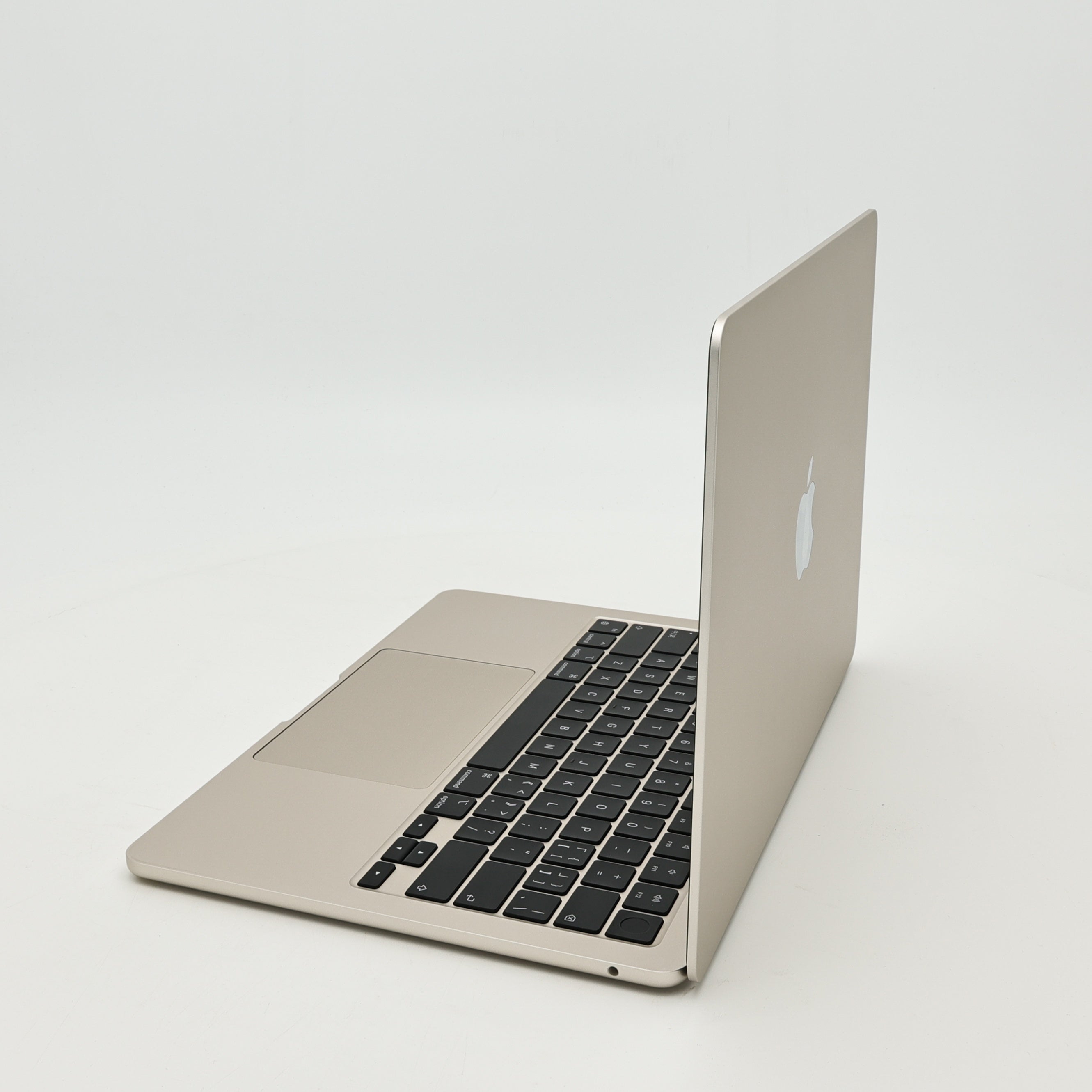 95新 Apple MacBook Air 24年 13寸 M3（8+8核） 8G RAM 256G SSD 星光色