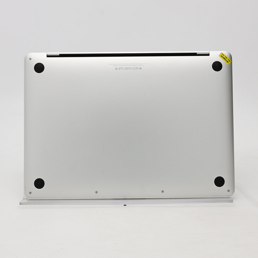 95新 Apple MacBook Pro 22年 13寸 M2（8+10核） 8G RAM 512G SSD 銀色