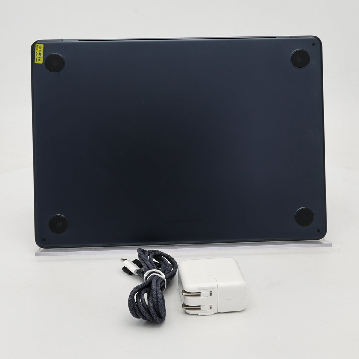 95新 Apple MacBook Air 22年 13寸 M2（8+8核） 8G RAM 256G SSD 午夜色