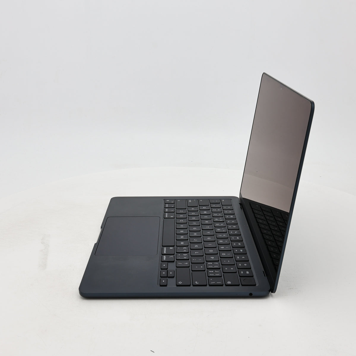 95新 Apple MacBook Air 22年 13寸 M2（8+8核） 8G RAM 256G SSD 午夜色
